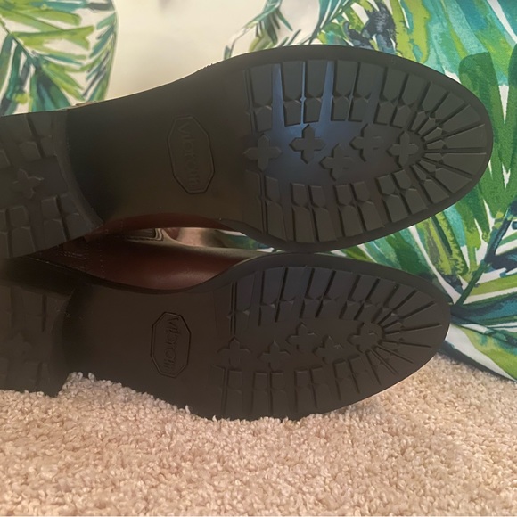 Cole Haan Riding Boots NEW AND UNUSED Size 7 1/2 - Picture 8 of 15